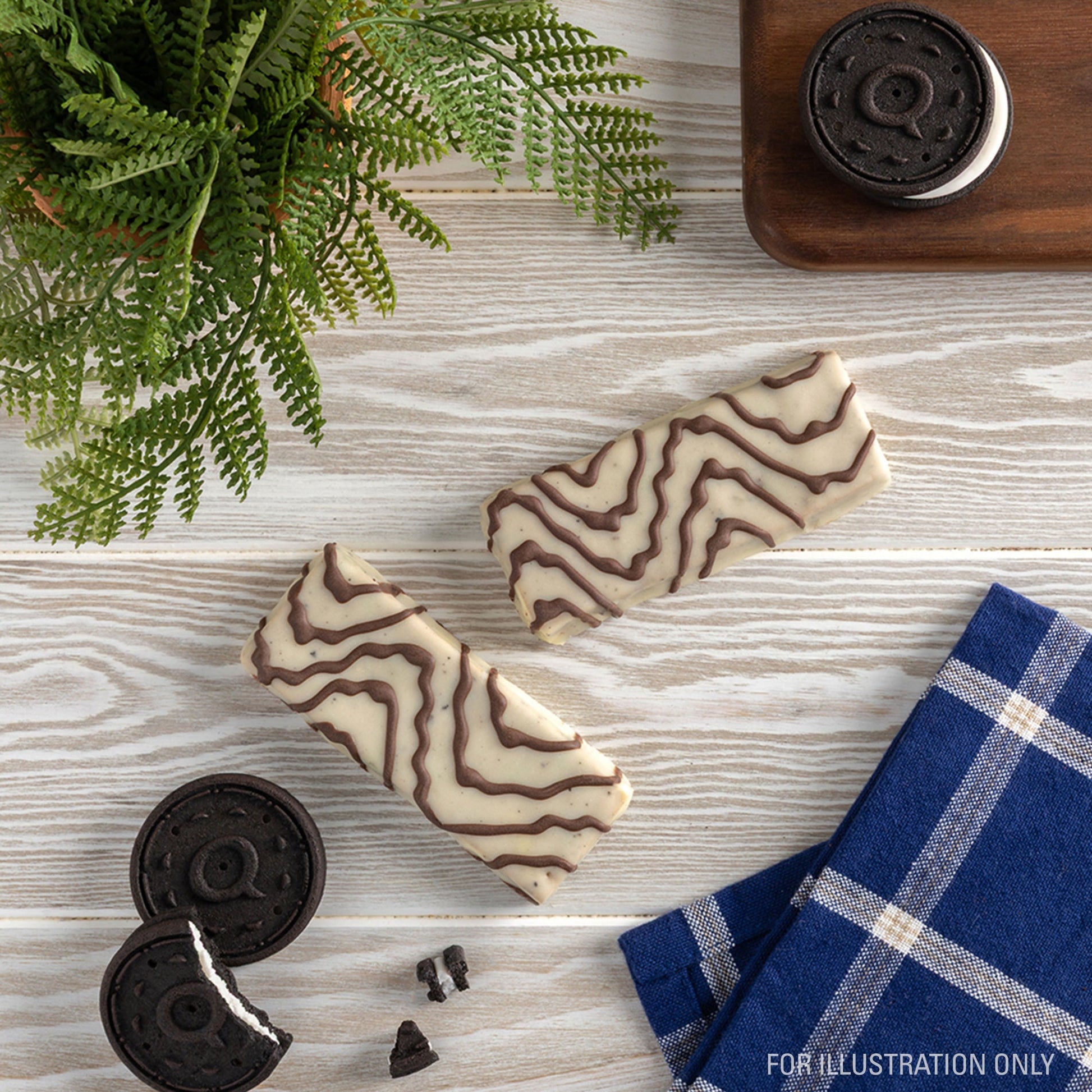 dipped-cookies-and-cream-protein-bars-r3 15807_QN_USA_ProteinBar_CAC_InterimAssetUpdate_Digital-Dipped-ProductCarouselSet_Tabletop2.jpg
