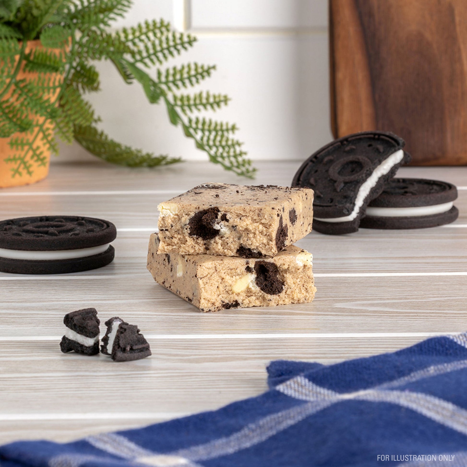 cookies-and-cream-protein-bars-w5 15807_QN_USA_ProteinBar_CAC_InterimAssetUpdate_Digital_Tabletop1.jpg